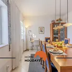 #056 Old Post Office By Holidays Αλμπουφέιρα